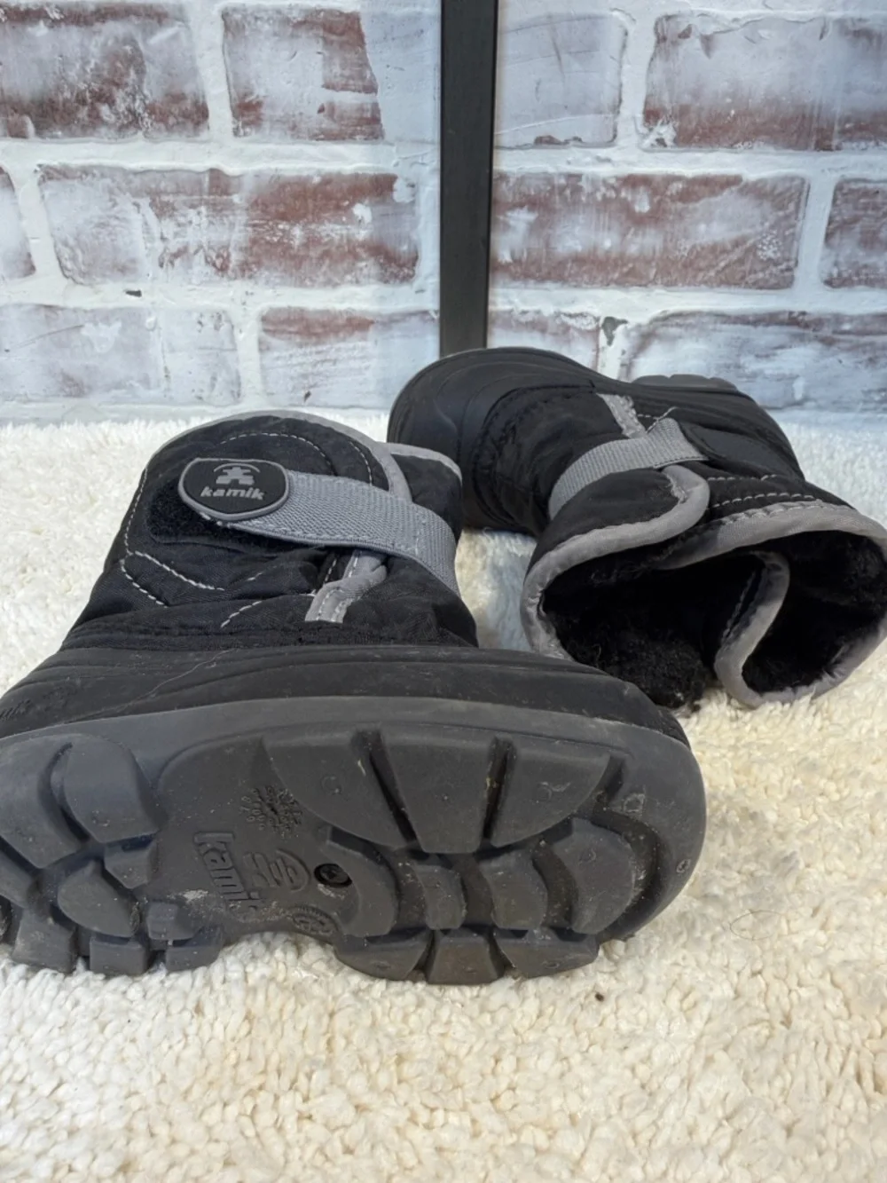 Kamik Kids Black and Gray Snow Boots infant size 6